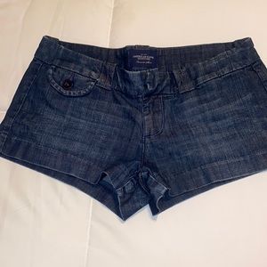 Size 4 AE shorts